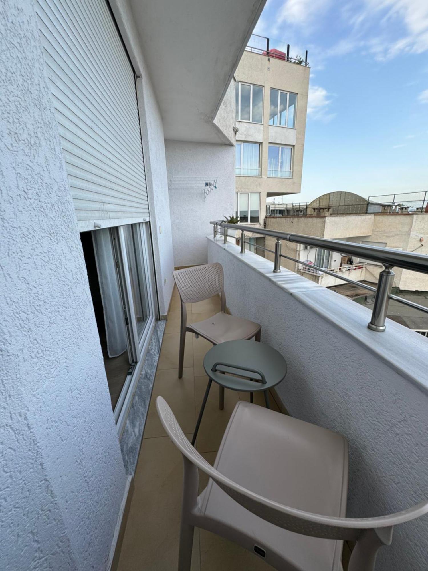 Port View Apartment 2 Durres Exterior photo